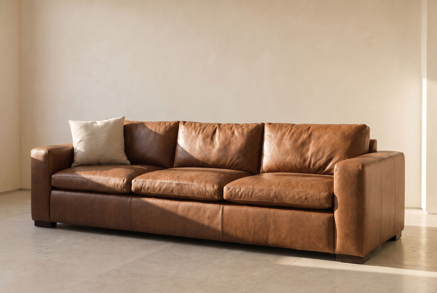 Daisy Sofa in tobacco leather